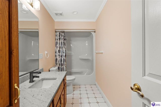 707 Foxfire Road, Elizabethtown, KY 42701