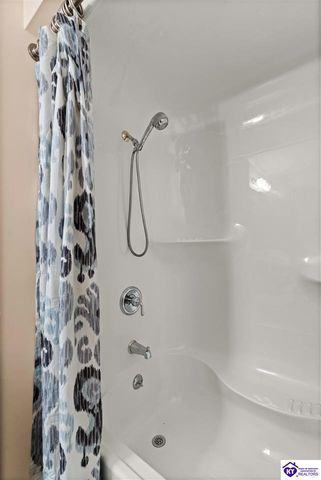 707 Foxfire Road, Elizabethtown, KY 42701