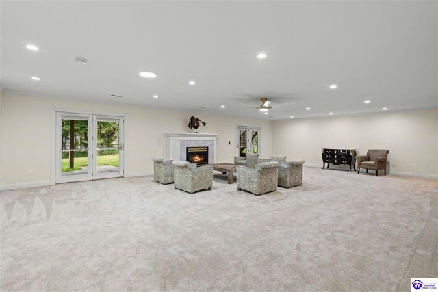 707 Foxfire Road, Elizabethtown, KY 42701