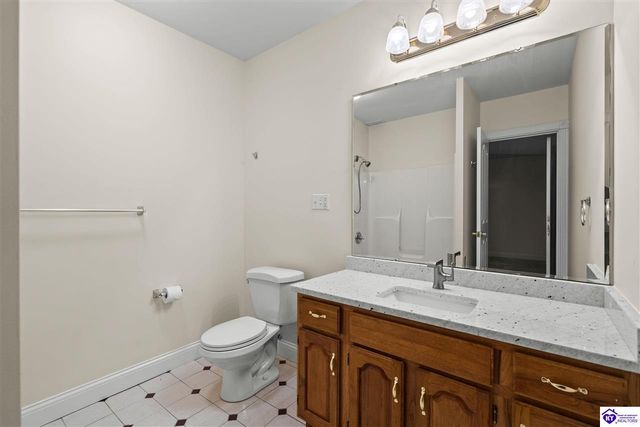 707 Foxfire Road, Elizabethtown, KY 42701