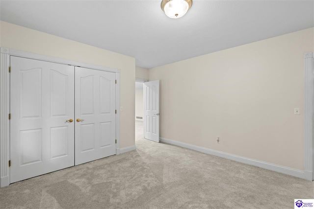 707 Foxfire Road, Elizabethtown, KY 42701