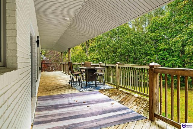 707 Foxfire Road, Elizabethtown, KY 42701