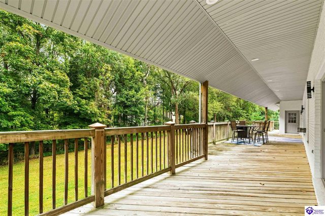 707 Foxfire Road, Elizabethtown, KY 42701