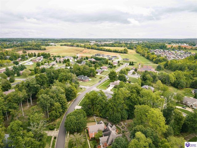 707 Foxfire Road, Elizabethtown, KY 42701