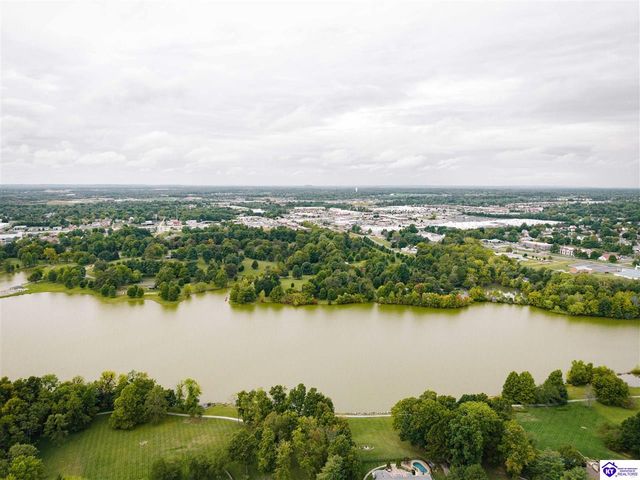 707 Foxfire Road, Elizabethtown, KY 42701