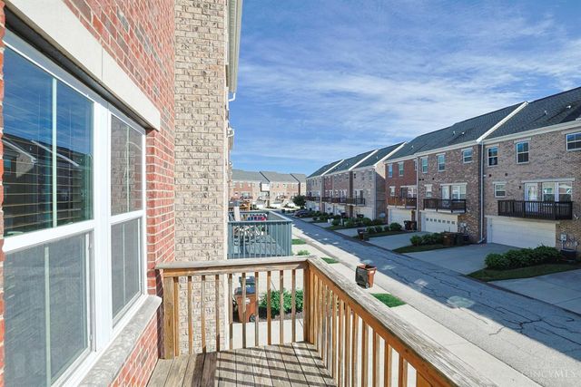 9574 Union Park, West Chester, OH 45069