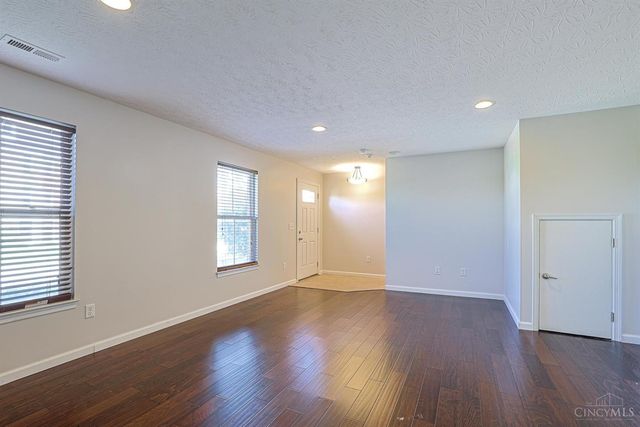 9574 Union Park, West Chester, OH 45069