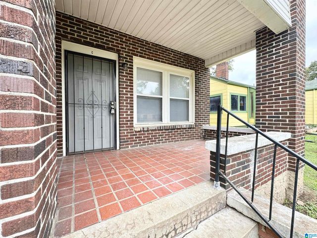 737 40TH PLACE, Fairfield, AL 35064