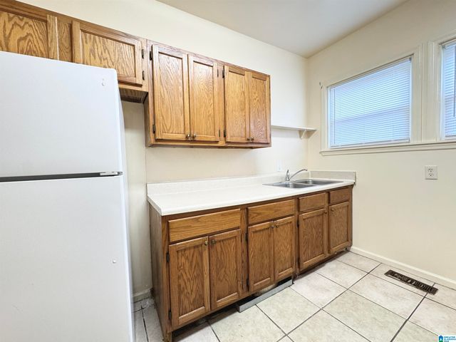 737 40TH PLACE, Fairfield, AL 35064