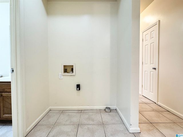 737 40TH PLACE, Fairfield, AL 35064