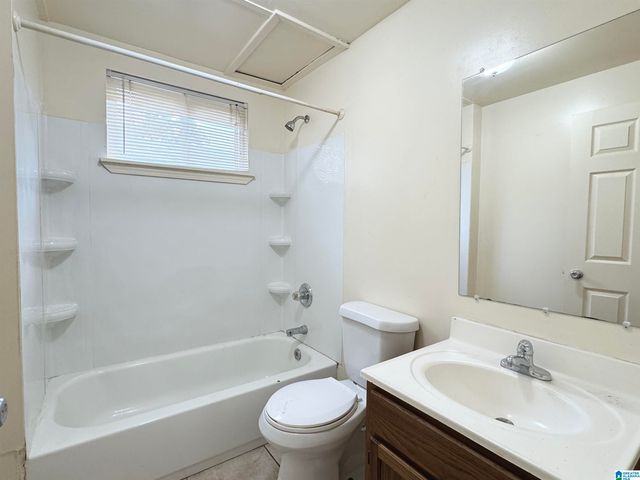 737 40TH PLACE, Fairfield, AL 35064