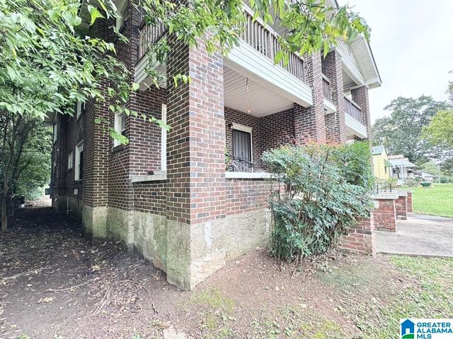 737 40TH PLACE, Fairfield, AL 35064