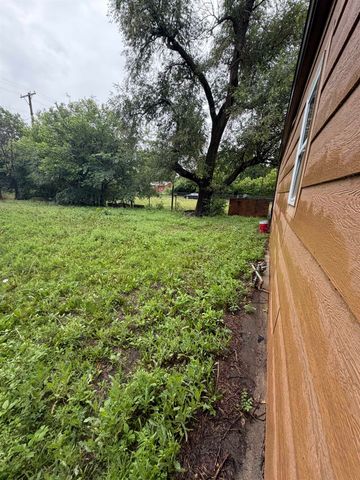 2312 N Minnesota, Wichita, KS 67219
