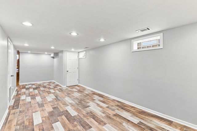9010 S Parnell Avenue, Chicago, IL 60620