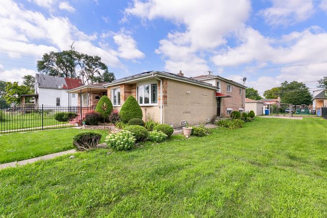 9010 S Parnell Avenue, Chicago, IL 60620
