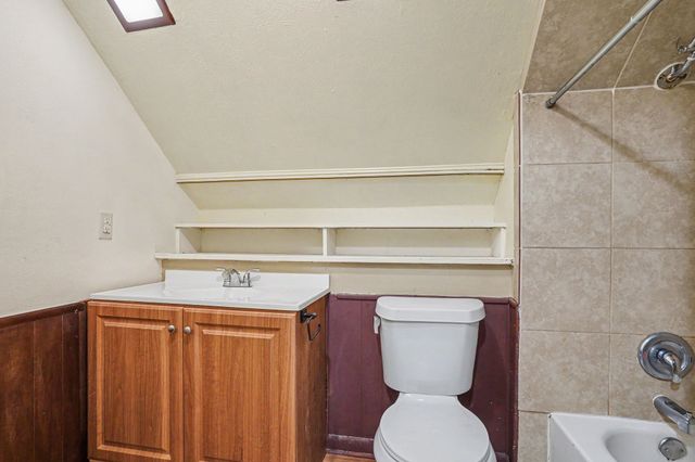 1414 Finley Road, Irving, TX 75062