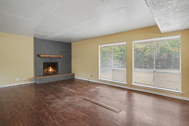 1414 Finley Road, Irving, TX 75062