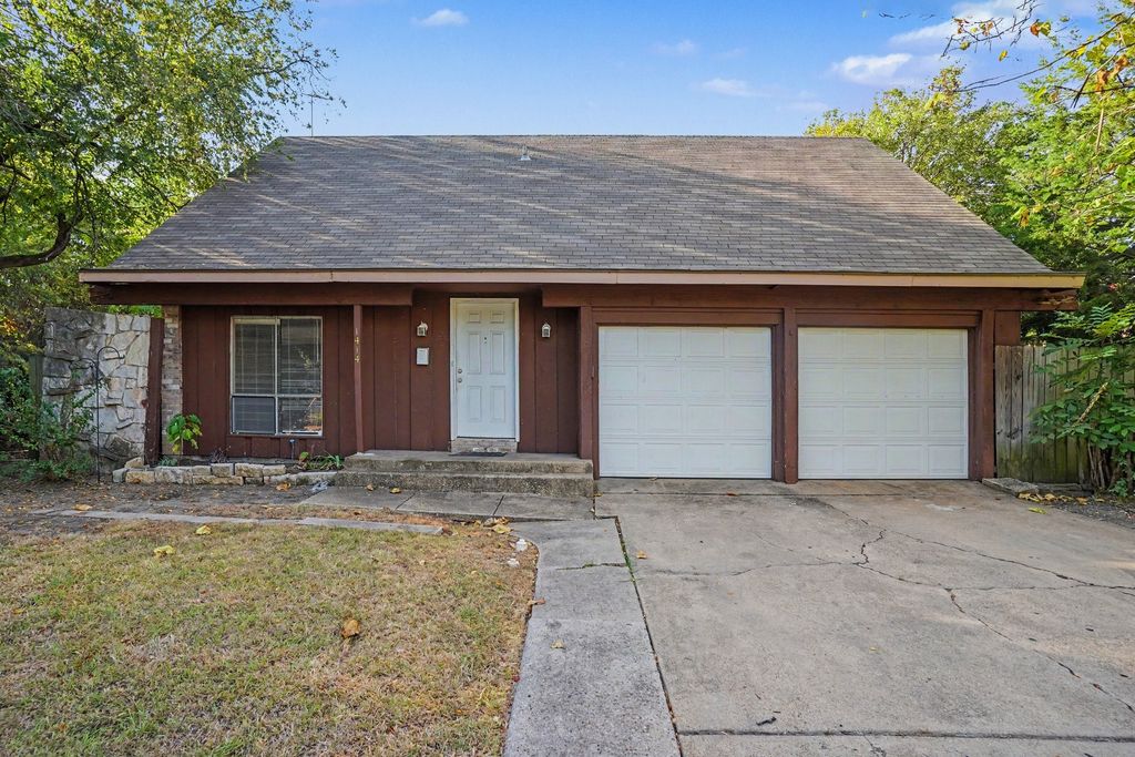 1414 Finley Road, Irving, TX 75062