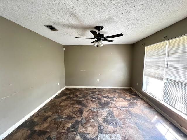 5252 N Shamrock Dr, Baton Rouge, LA 70814