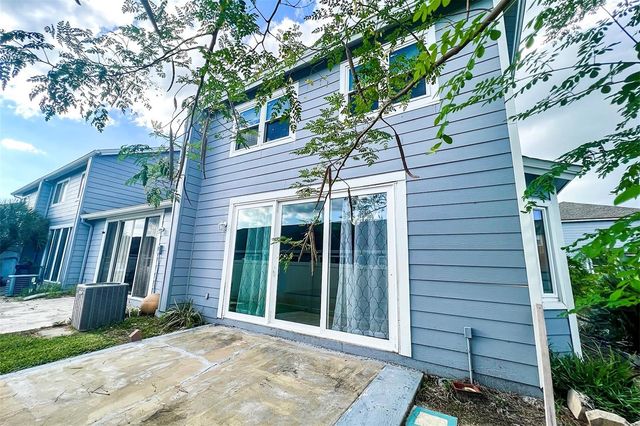 275 MANGO DRIVE, Davenport, FL 33897