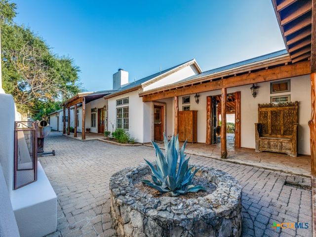 160 Wimberley Ranch Drive, Wimberley, TX 78676