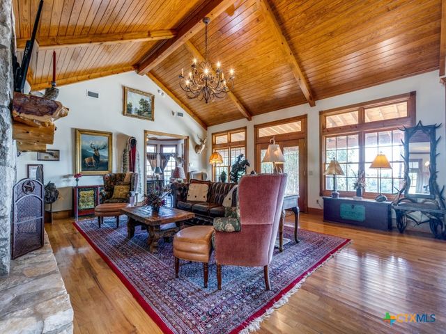 160 Wimberley Ranch Drive, Wimberley, TX 78676