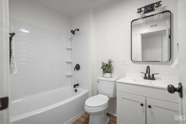 500 Jefferson, Bakersfield, CA 93305