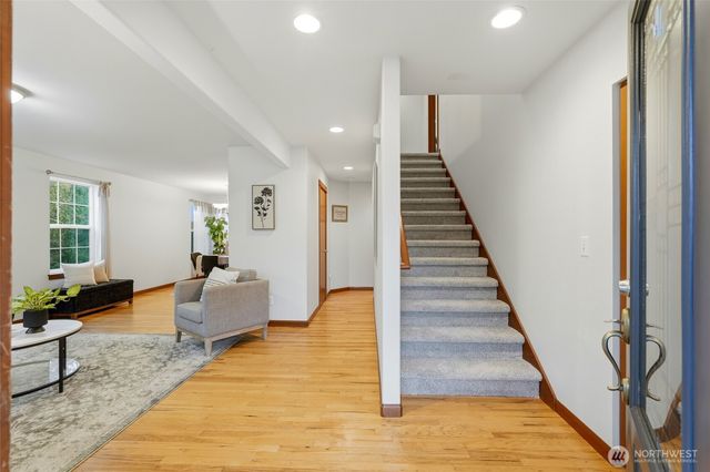 8017 64th Street SE, Snohomish, WA 98290