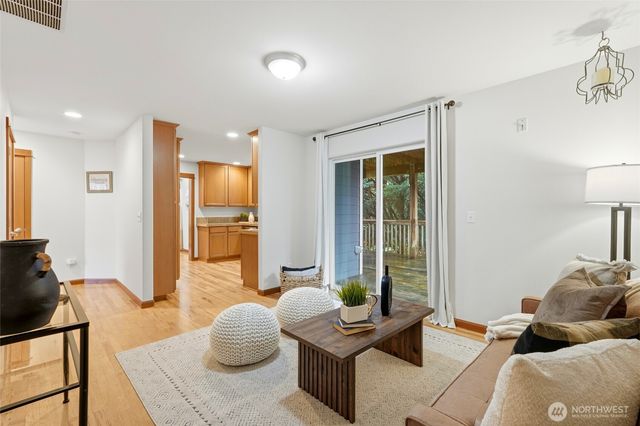 8017 64th Street SE, Snohomish, WA 98290