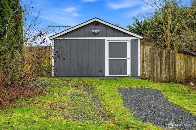 8017 64th Street SE, Snohomish, WA 98290