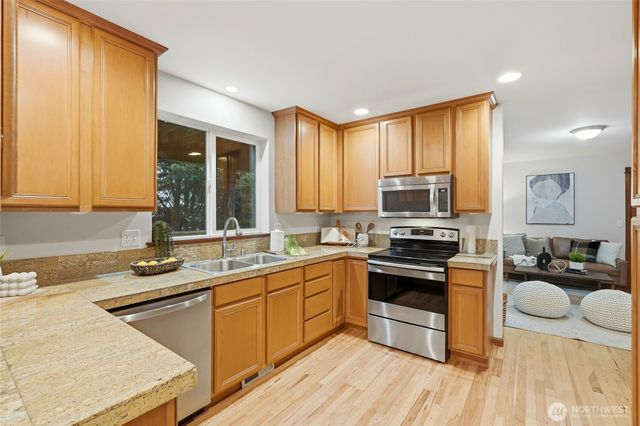 8017 64th Street SE, Snohomish, WA 98290