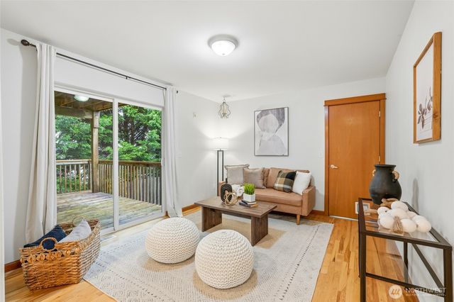 8017 64th Street SE, Snohomish, WA 98290