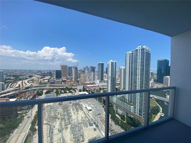 185 SW 7th St 3607, Miami, FL 33130