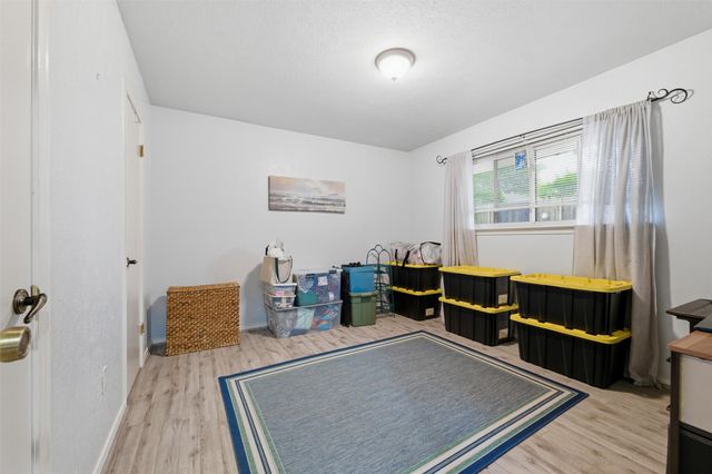 414 Ridgewood Drive, Desoto, TX 75115