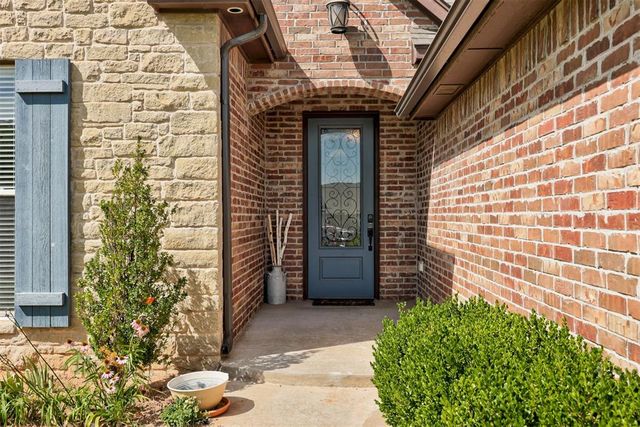 3903 Catalina Court, Norman, OK 73072