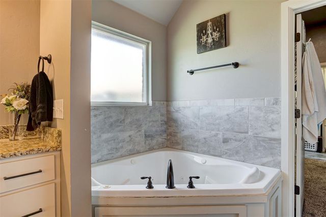 3903 Catalina Court, Norman, OK 73072