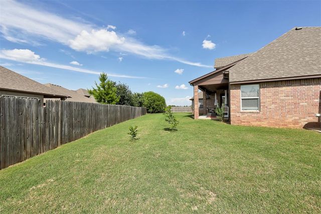 3903 Catalina Court, Norman, OK 73072