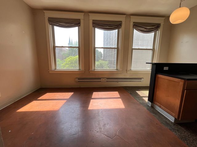 488 Wabasha Street N 305, Saint Paul, MN 55102