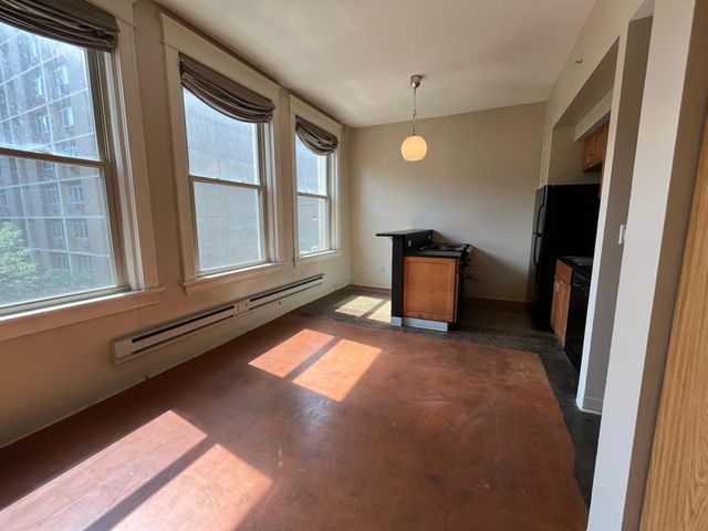 488 Wabasha Street N 305, Saint Paul, MN 55102