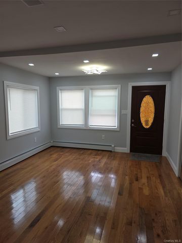 11807 202nd Street, Saint Albans, NY 11412