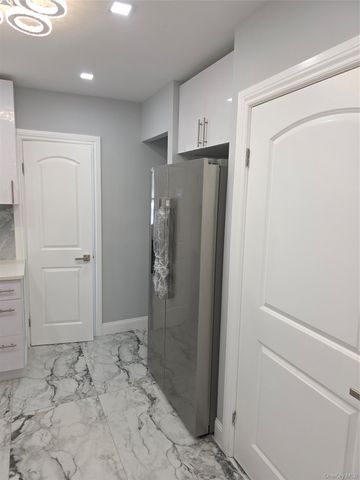 11807 202nd Street, Saint Albans, NY 11412