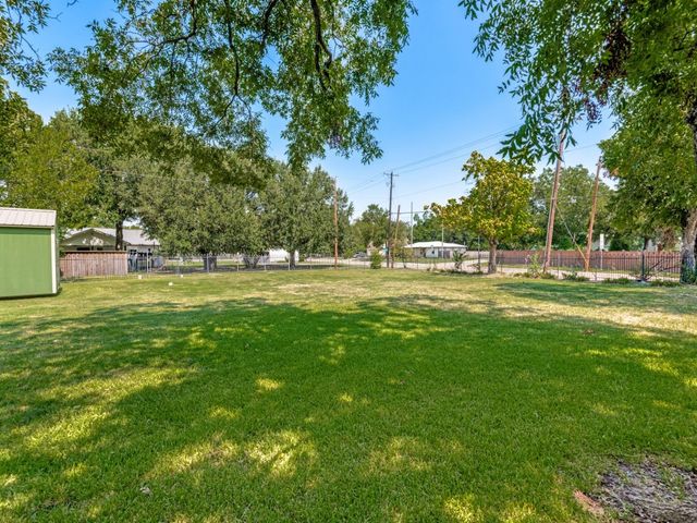 600 S Center Street, Forney, TX 75126