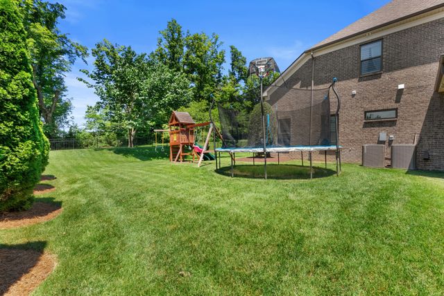 1801 Ivy Crest Dr, Brentwood, TN 37027