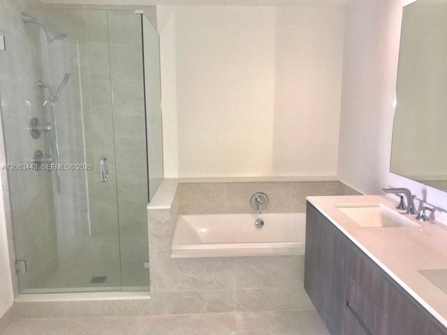 488 NE 18th Street 3000, Miami, FL 33132