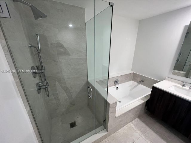 488 NE 18th Street 3000, Miami, FL 33132