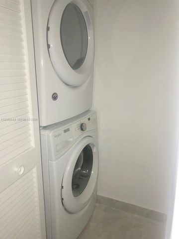 488 NE 18th Street 3000, Miami, FL 33132