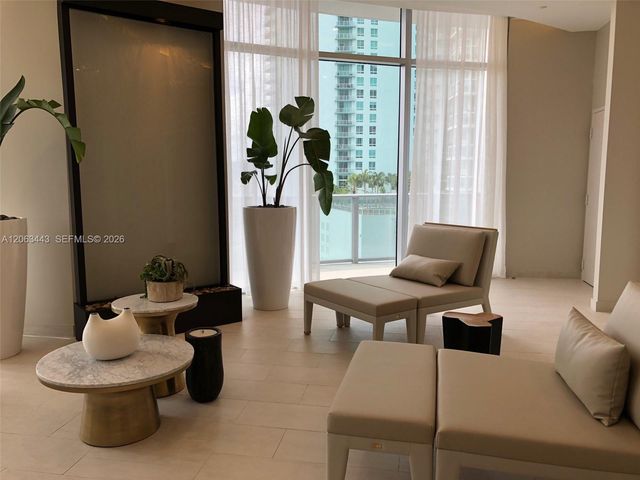 488 NE 18th Street 3000, Miami, FL 33132