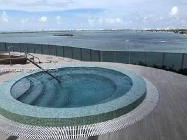 488 NE 18th Street 3000, Miami, FL 33132