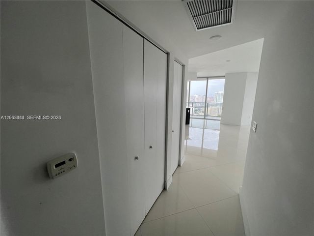 488 NE 18th Street 3000, Miami, FL 33132