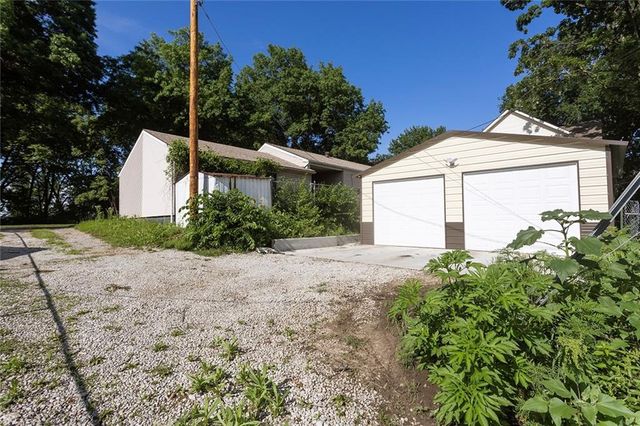 528 N White Avenue, Kansas City, MO 64123